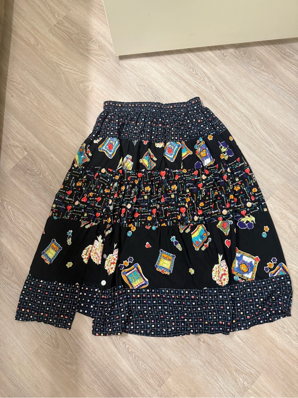 Vintage Black Floral Patchwork Tiered Midi Skirt with Colorful Motifs